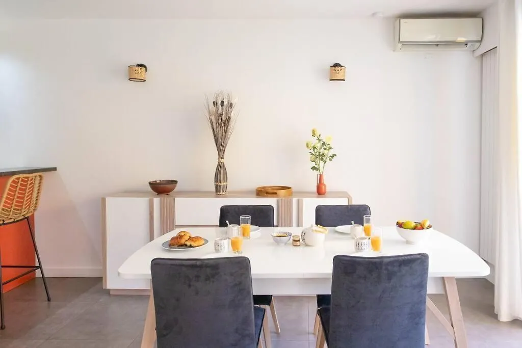 C9 - 2 Bdr 10 Min Palais Festivals & Sea - Ac, Parking & Balcony Apartment Cannes