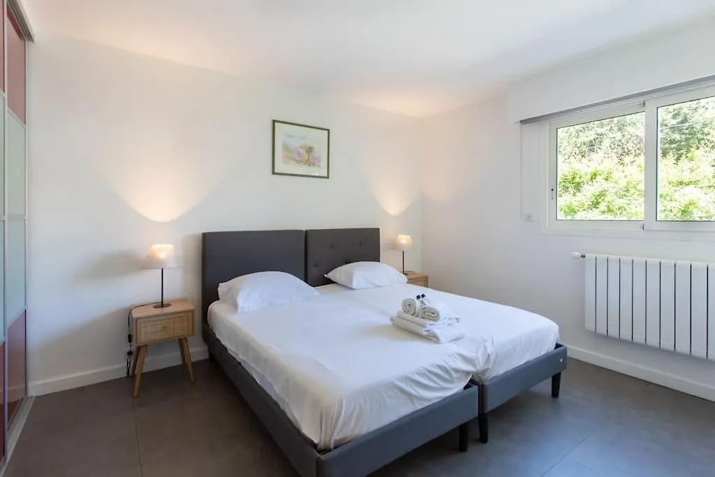 C9 - 2 Bdr 10 Min Palais Festivals & Sea - Ac, Parking & Balcony Apartment Cannes